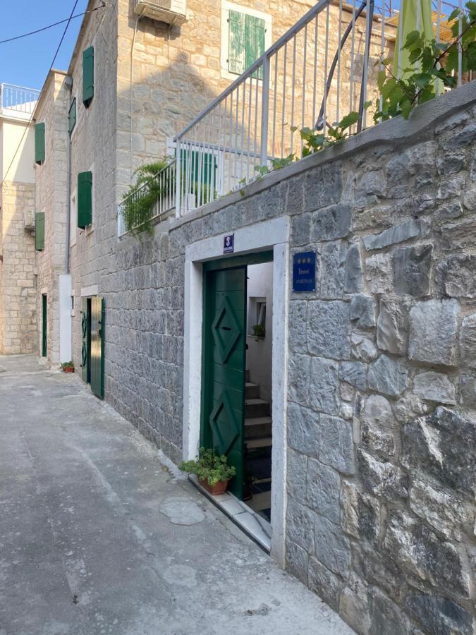 Apartment Stari Dvor Kaštela 外观 照片