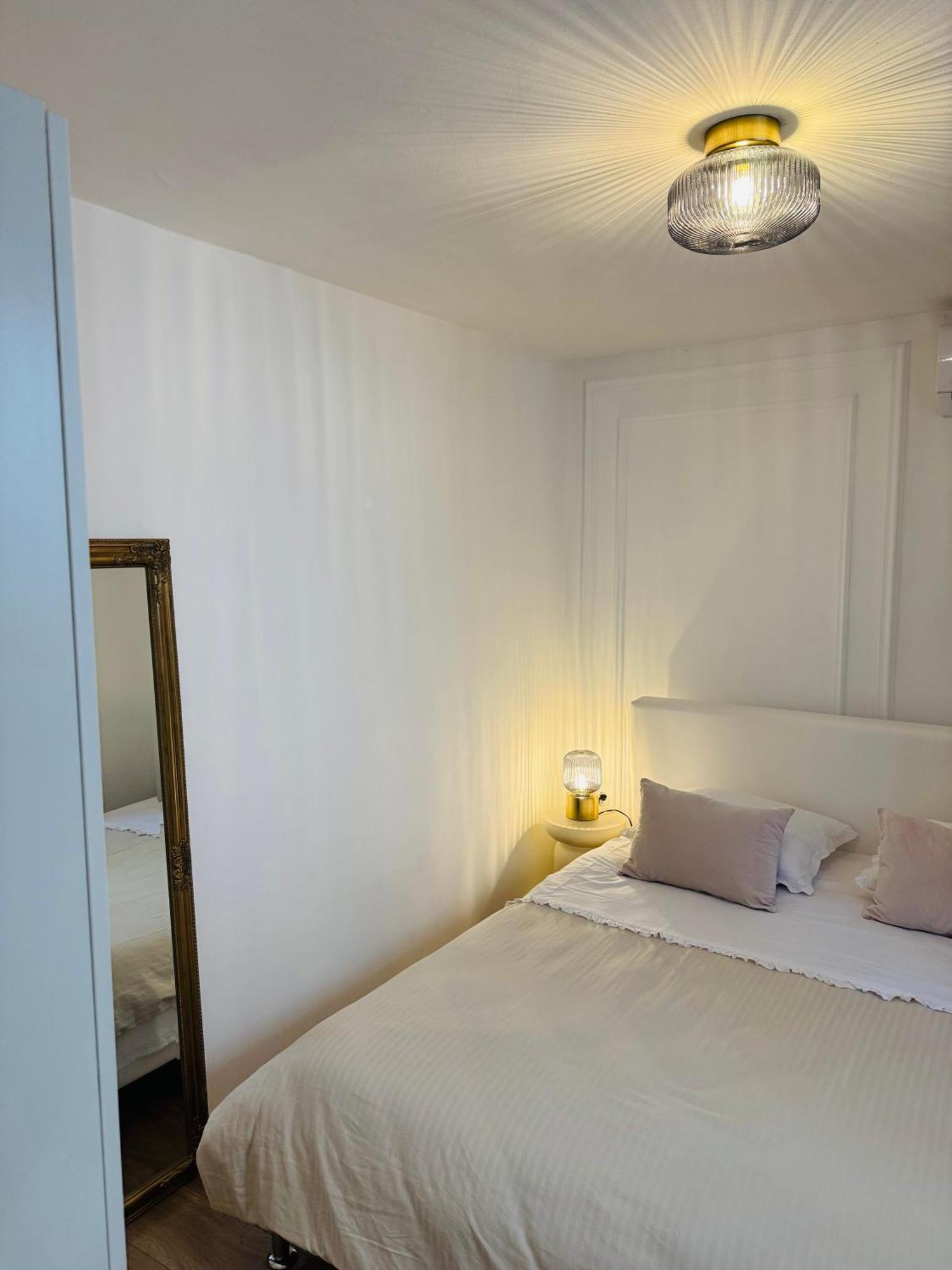 Apartment Stari Dvor Kaštela 外观 照片