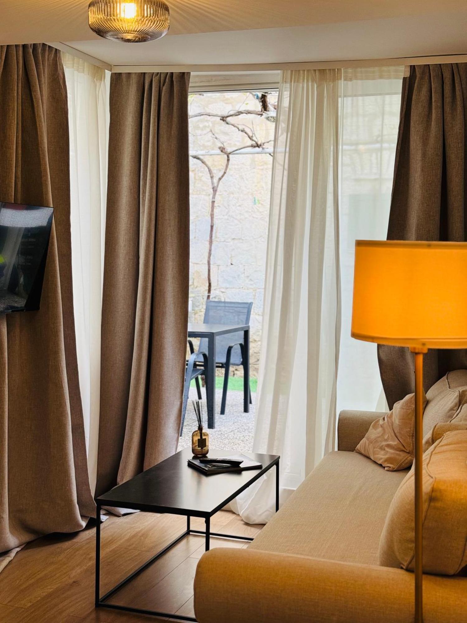 Apartment Stari Dvor Kaštela 外观 照片