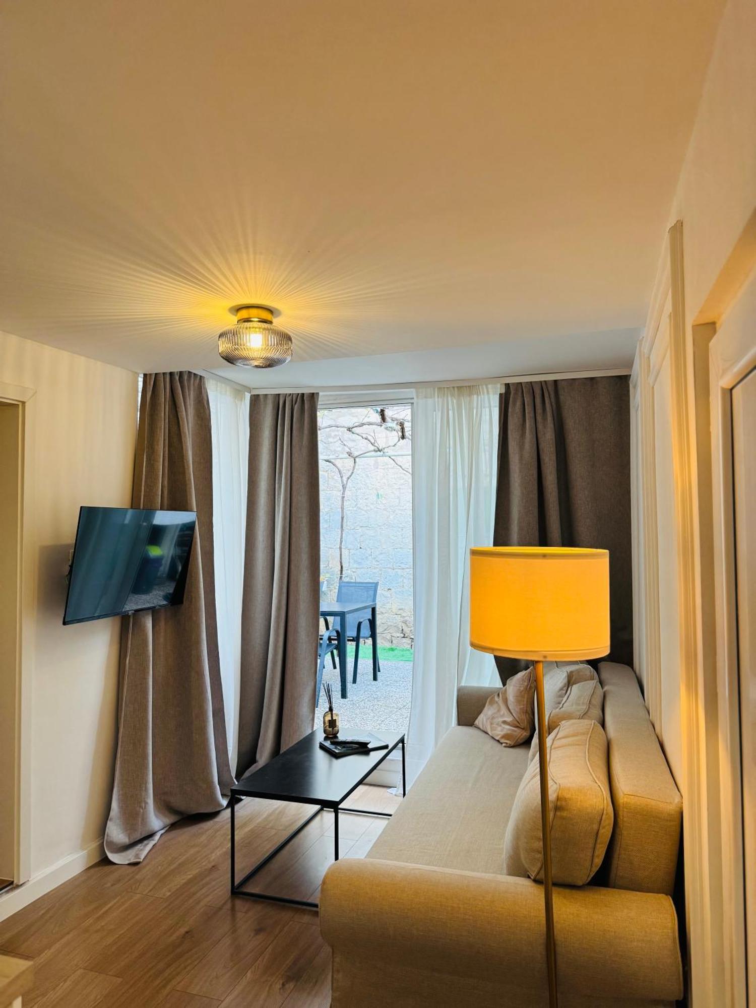 Apartment Stari Dvor Kaštela 外观 照片