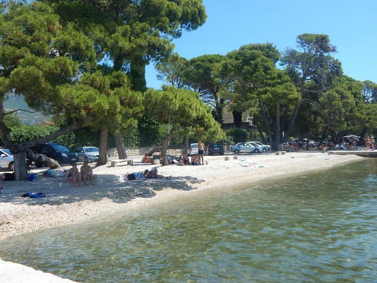 Apartment Stari Dvor Kaštela 外观 照片