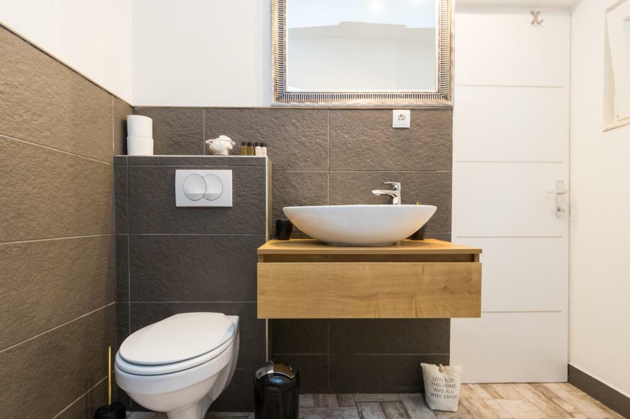Apartment Stari Dvor Kaštela 外观 照片