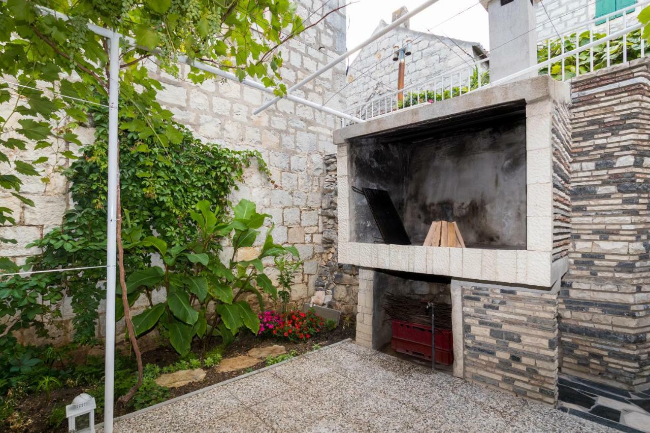 Apartment Stari Dvor Kaštela 外观 照片